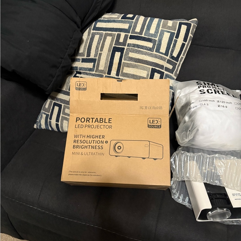Portable LED Projector with Screen - Picture 4 of 4